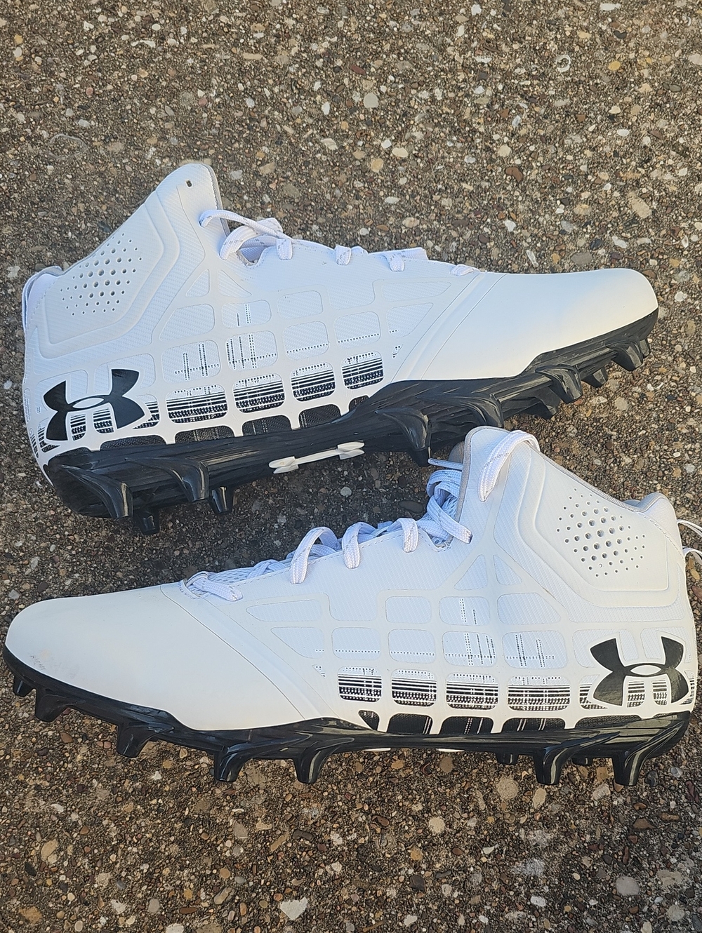 Under Armour Banshee Ripshot Mid MC White Black 13 Lacrosse Cleats Athletic UA